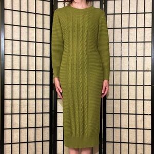 Green Long Sleeve Cable Knit Maxi Dress